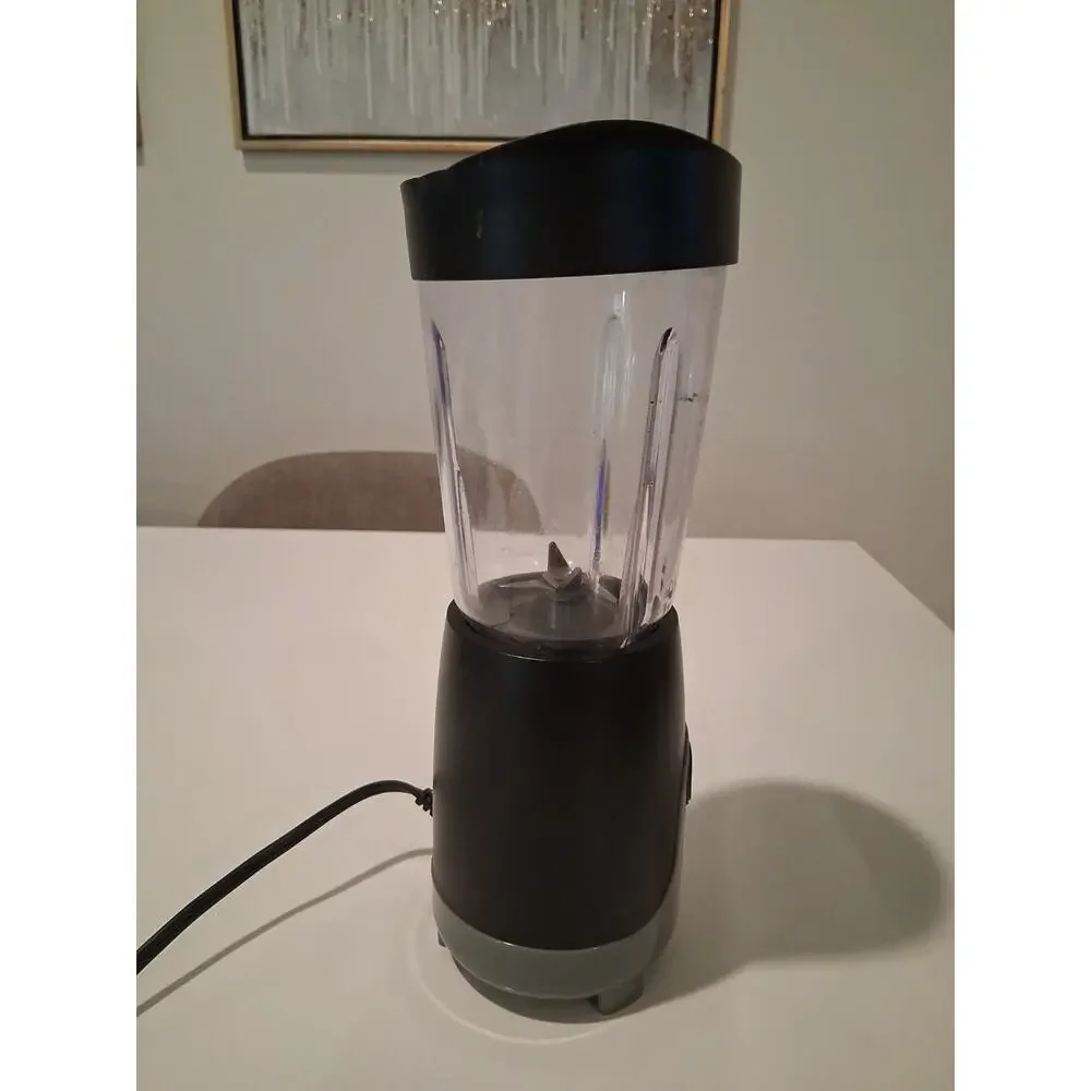 Bella Personal Blender 42871B1 Single Serve Smoothie Maker Black 240W Tested
